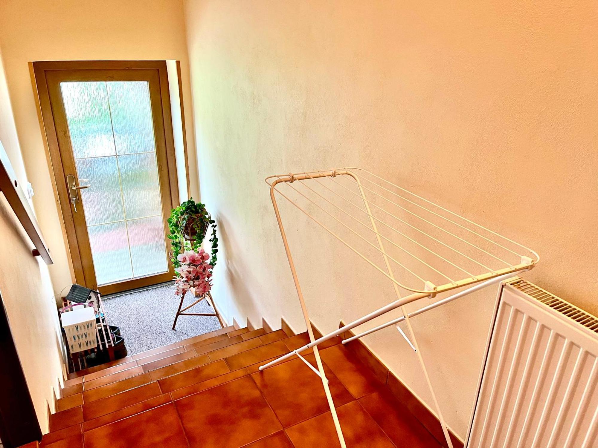 P&P Jicin Apartments - Soukrome 2-3 Luzkove Pokoje S Vlastni Kuchyni A Koupelnou Esterno foto